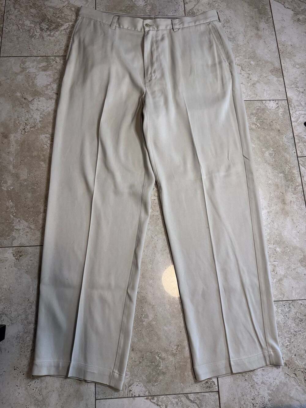 Tommy Bahama Men's Beige Silk Blend Pleated Dress Pants Size 36